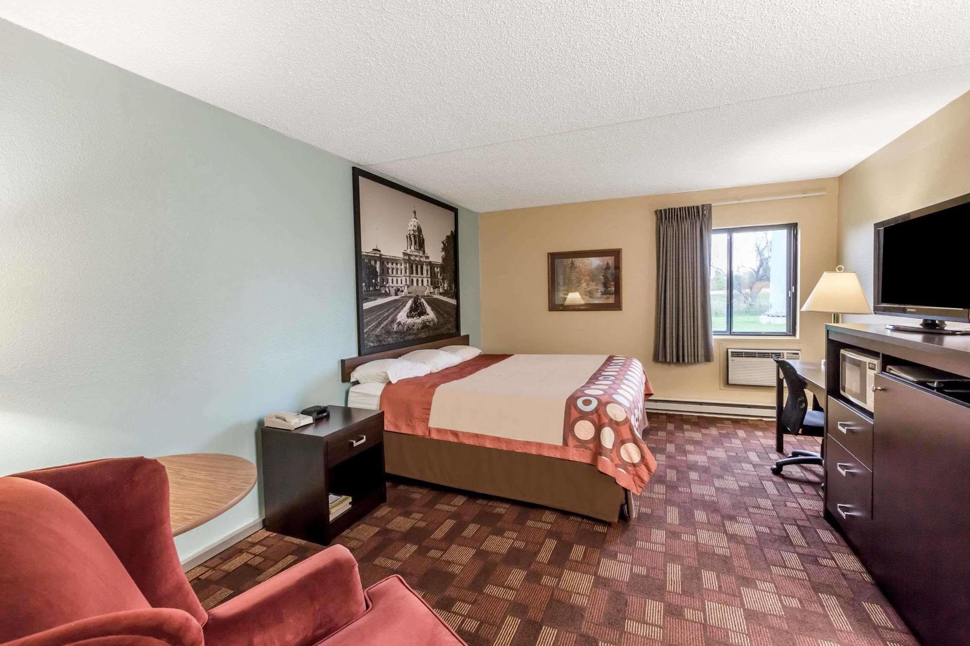 Super 8 By Wyndham Luverne Bagian luar foto