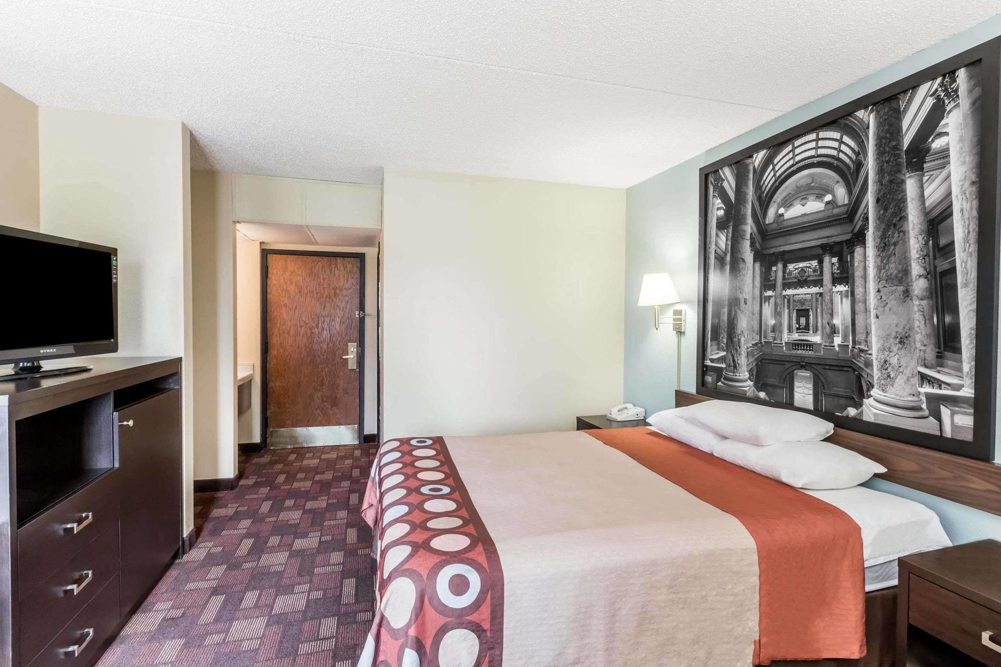 Super 8 By Wyndham Luverne Bagian luar foto